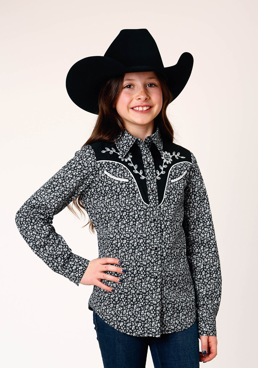 Roper Girls Long Sleeve Snap Black White Floral Print Western Shirt With Piping And Applique On Yokes - Roper