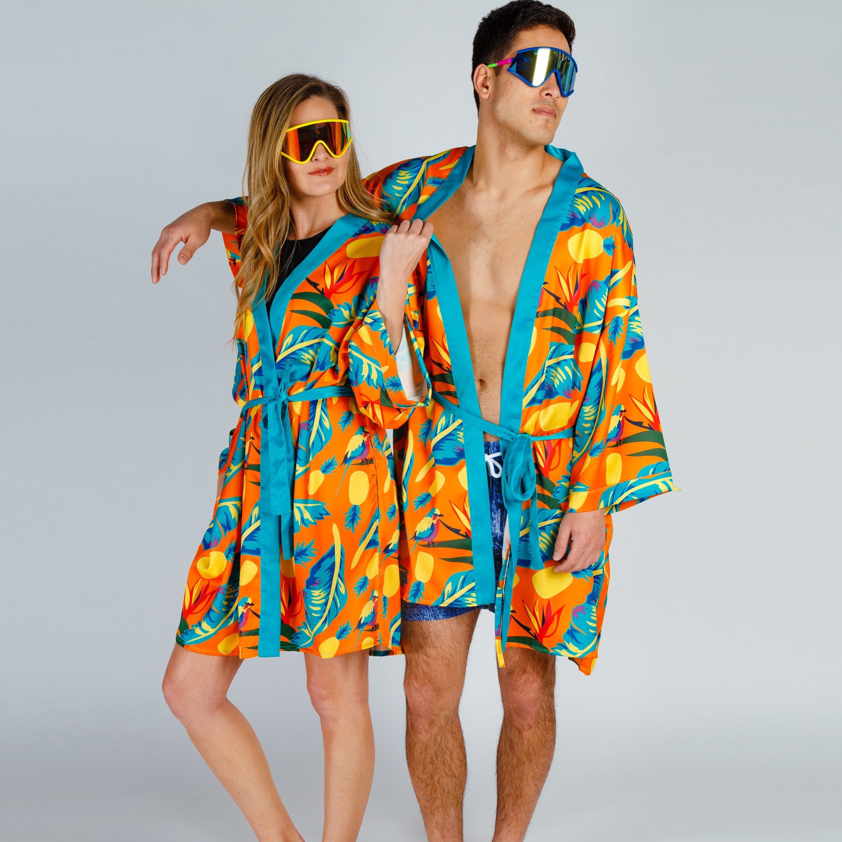 The Cruise Ship Casanova | Hawaiian Party Kimono - Shinesty