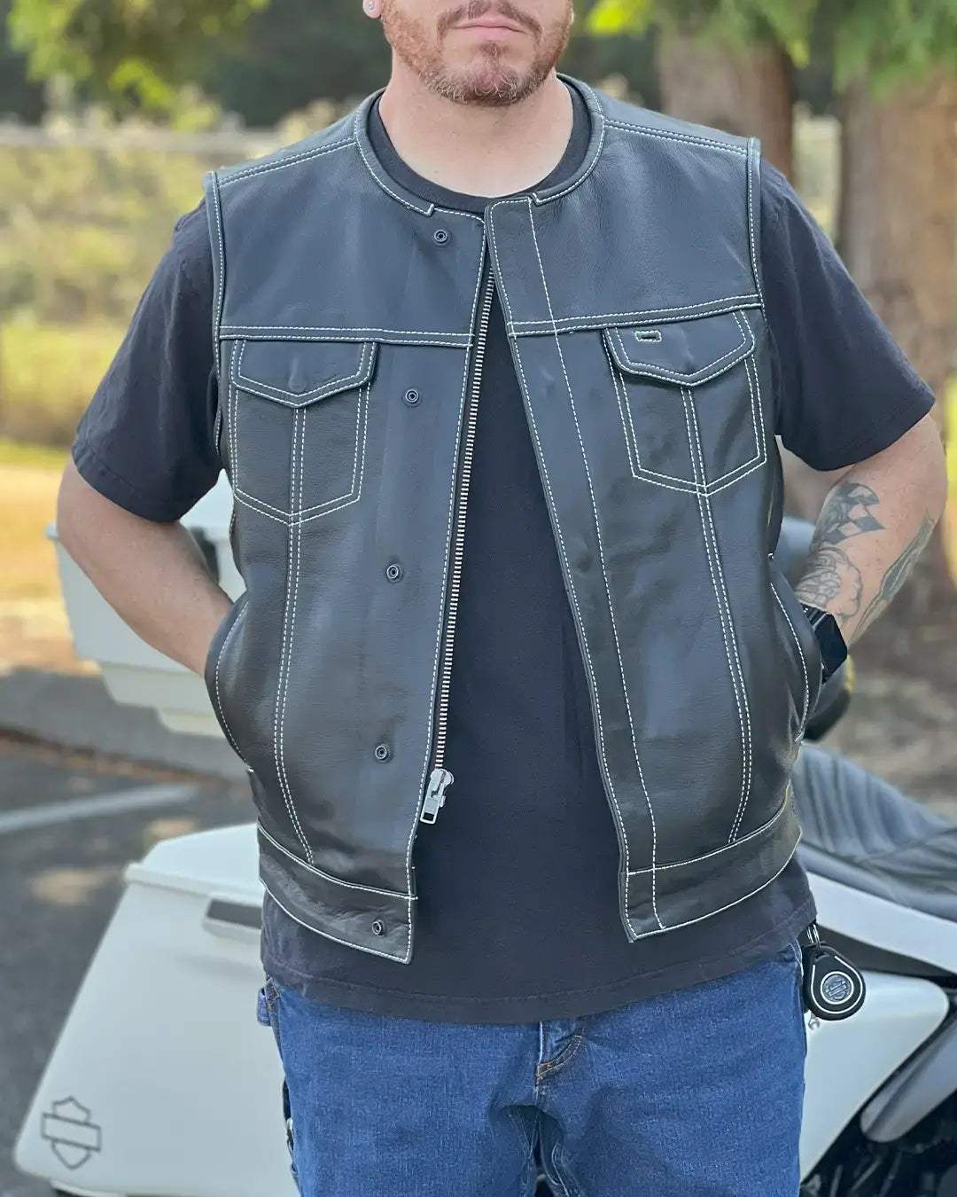 Bandit Men's Leather Motorcycle Vest - First Manufacturing Company - Flyclothing LLC