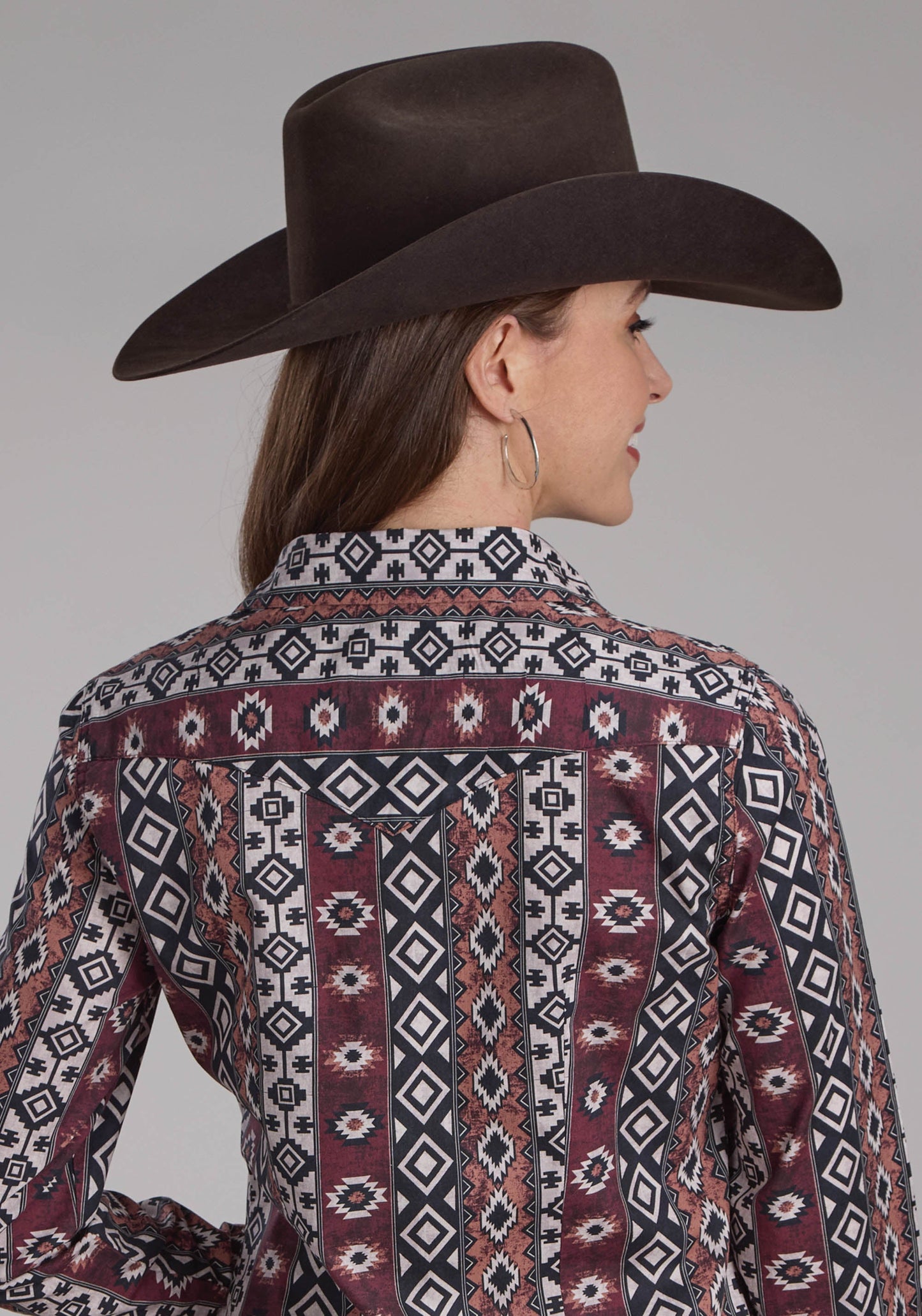 Roper Womens Winter Aztec Print Long Sleeve Snap Western Shirt