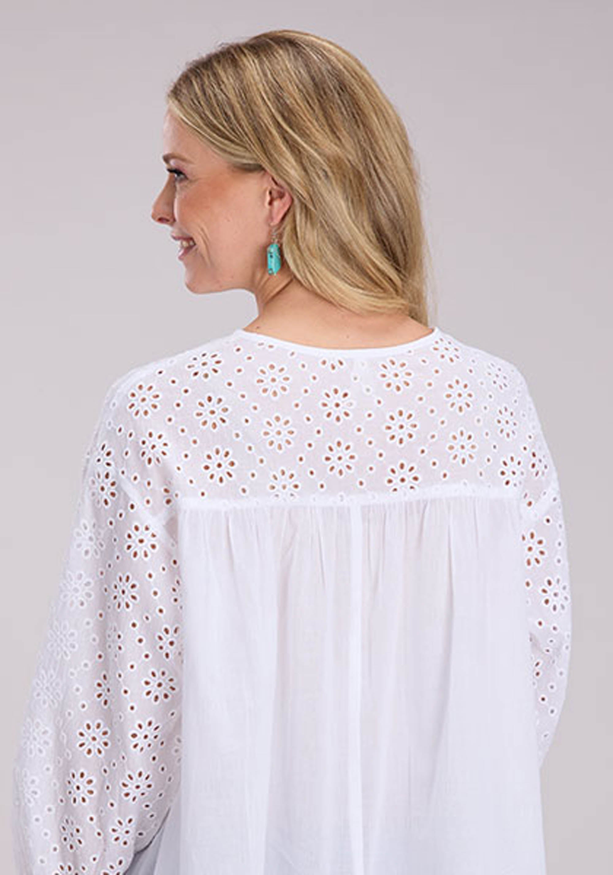 Roper Womens Long Sleeve Pullover Cotton Voile Top Western Shirt