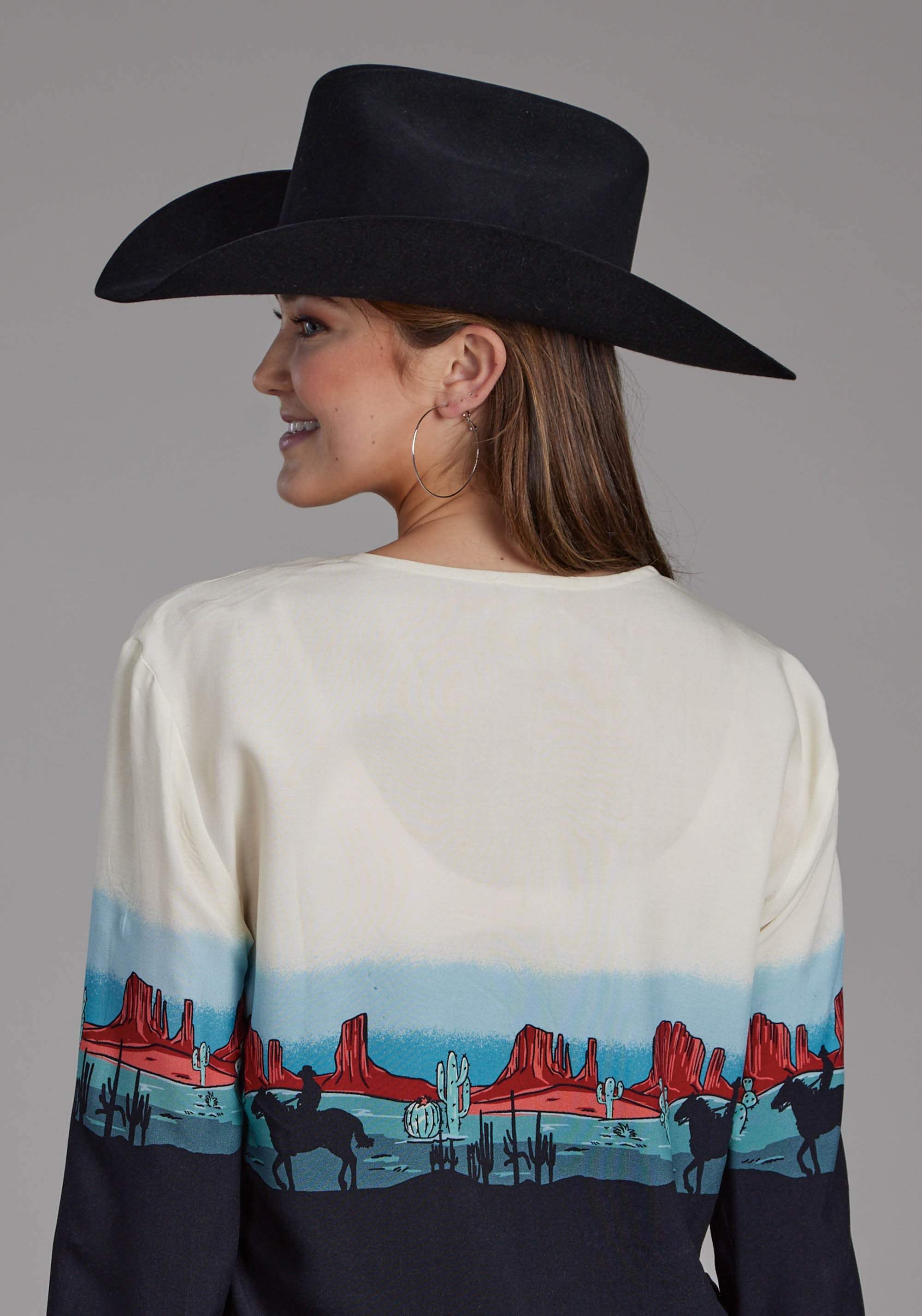 Roper Womens Western Border Printed Rayon Long Sleeve Button Western Shirt - Roper - Flyclothing LLC