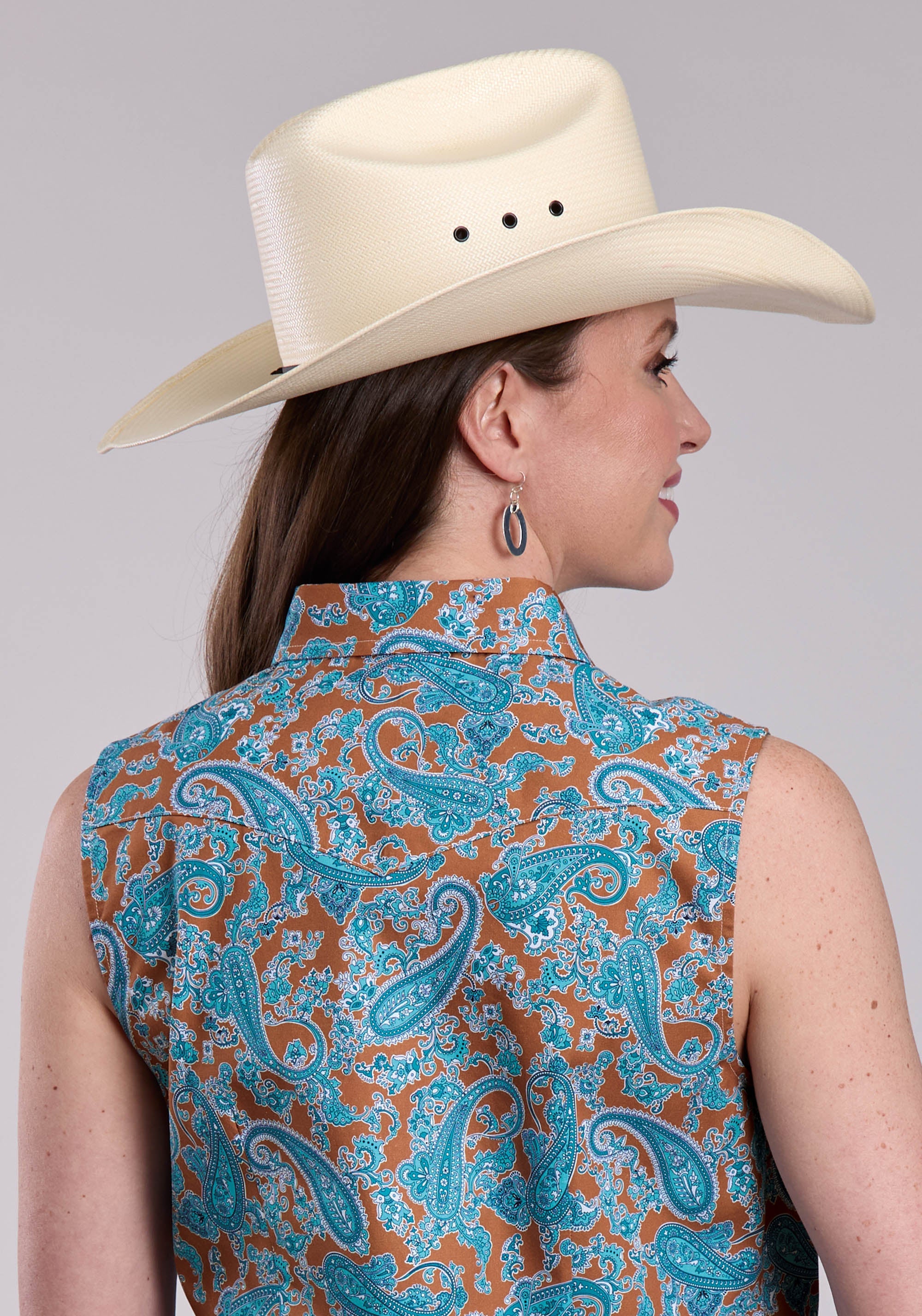Womens Roper Desert Spring Paisley Sleeveless Snap Shirt
