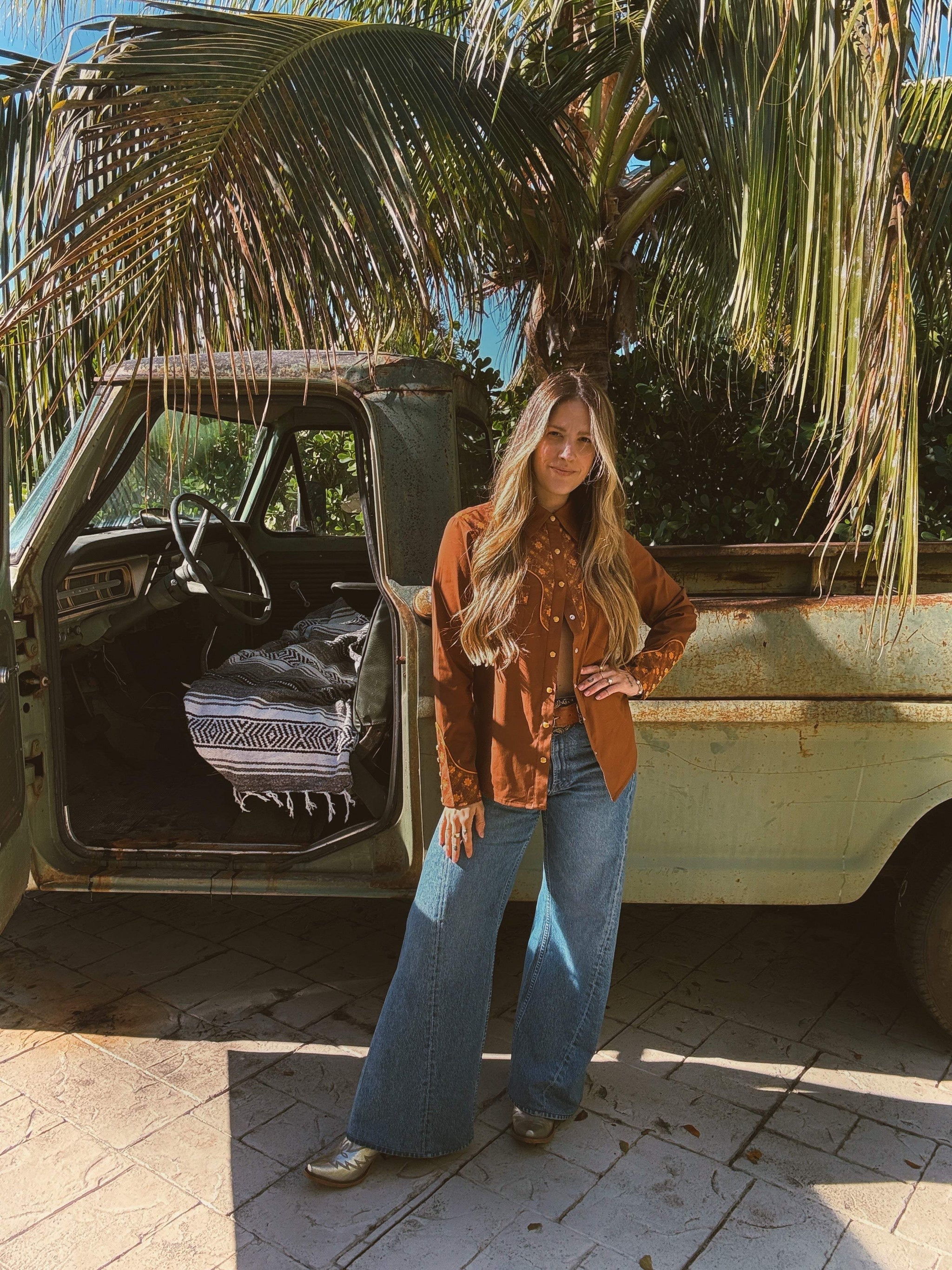 John Wayne Western Pearl Snap Button Up Top In Brown - Lil Bee's Bohemian - Flyclothing LLC