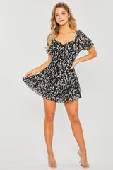 Love Tree Ditsy Floral Short Sleeve Romper - Trendsi