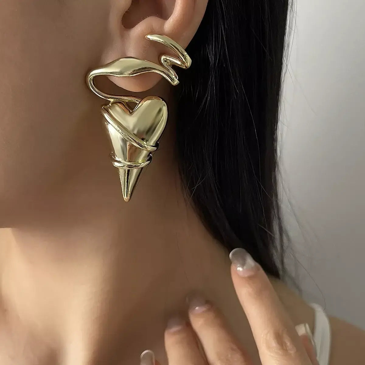 Heart-Shaped Twisted Wire Earrings - Trendsi - Flyclothing LLC