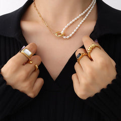 18K Gold-Plated Titanium Steel Pearl Necklace - Trendsi