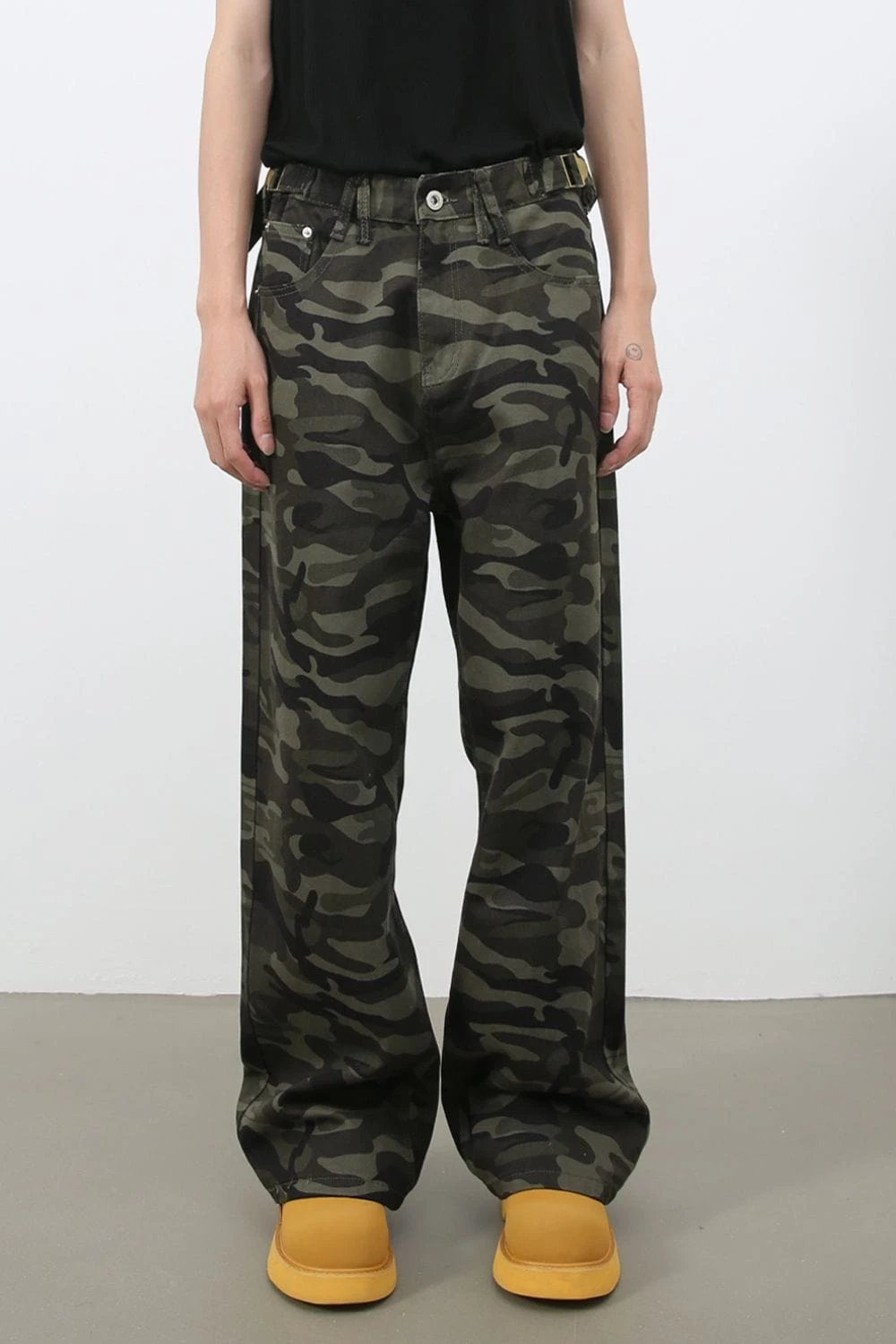 Men's Camouflage Jeans with Pockets - Trendsi