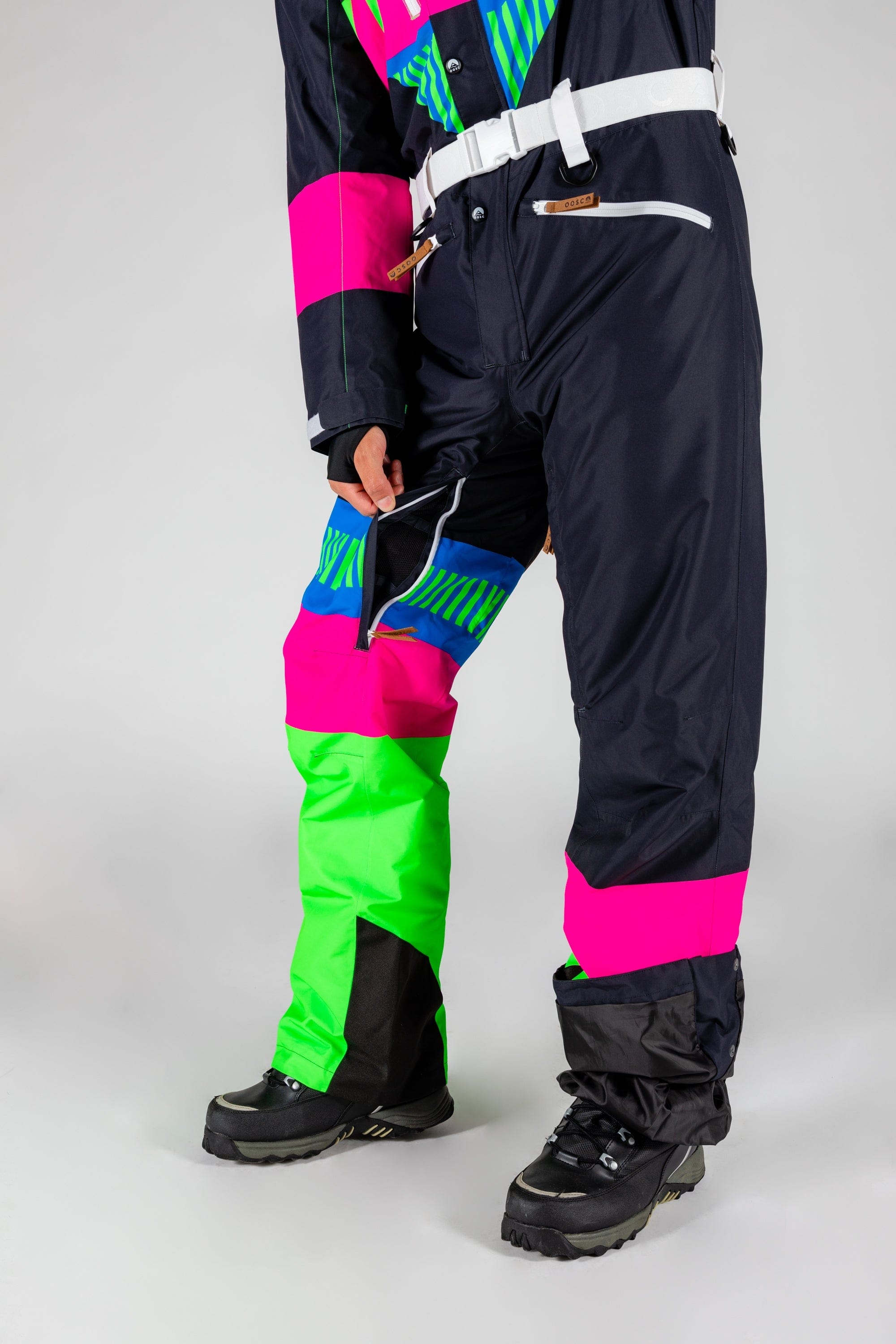 The Steep And Deep | Men's Retro Black Ski Suit - Shinesty