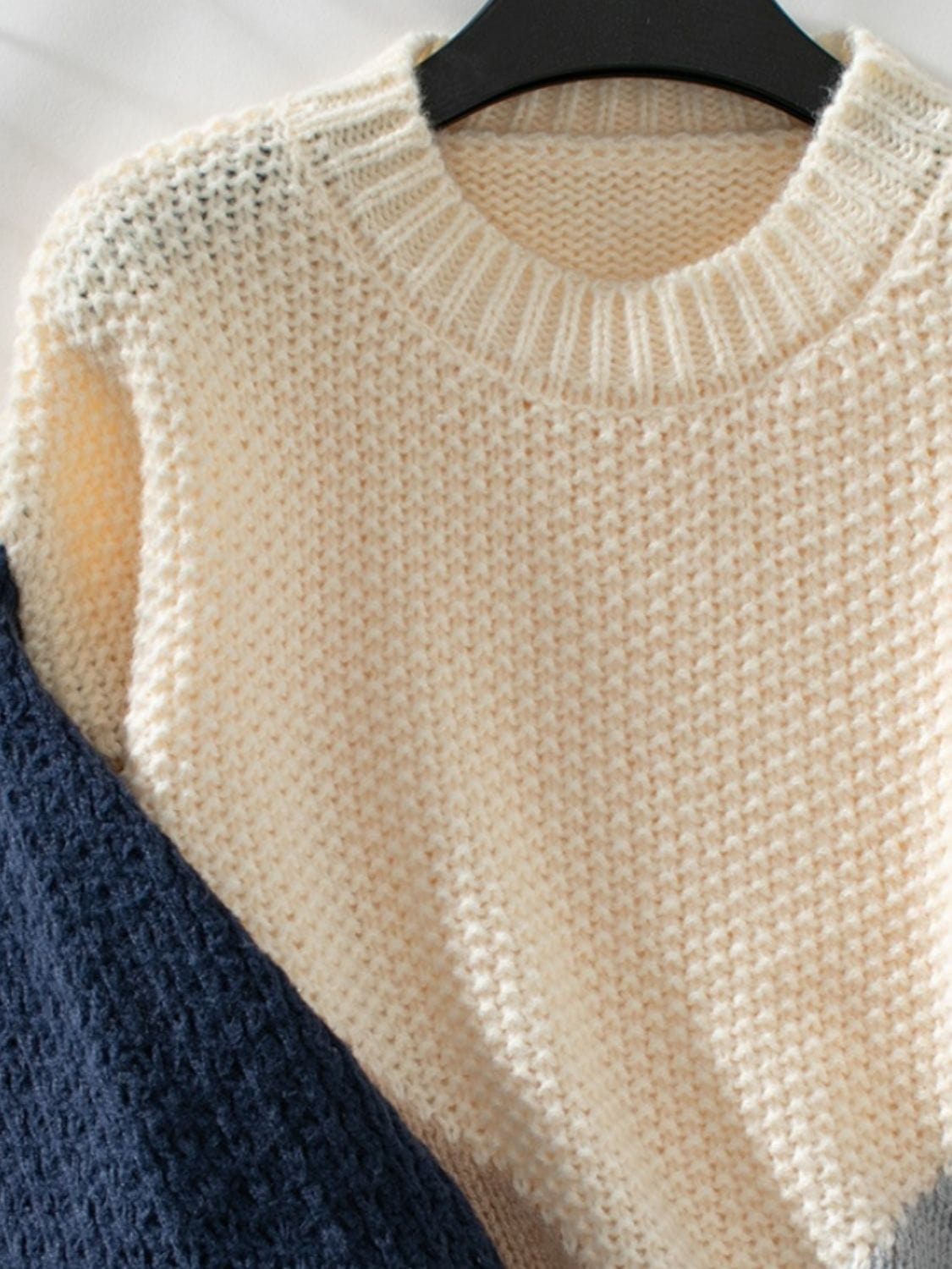 Color Block Round Neck Dropped Shoulder Sweater - Trendsi