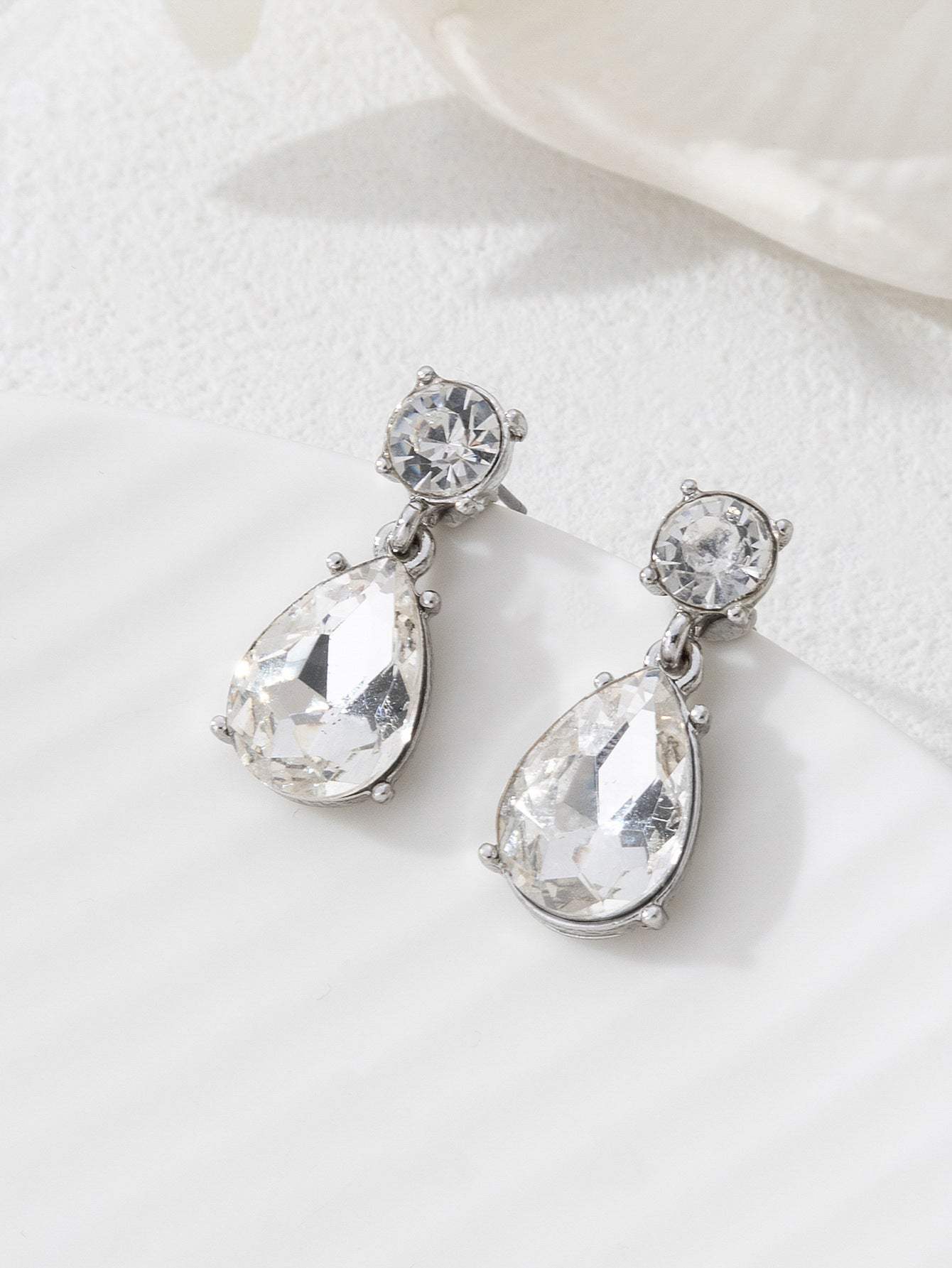 Wholesale Floral Interlinked Drop Earrings, New Niche Design Women Earrings, European American High End Light Luxury Jewelry - My Store - Flyclothing LLC