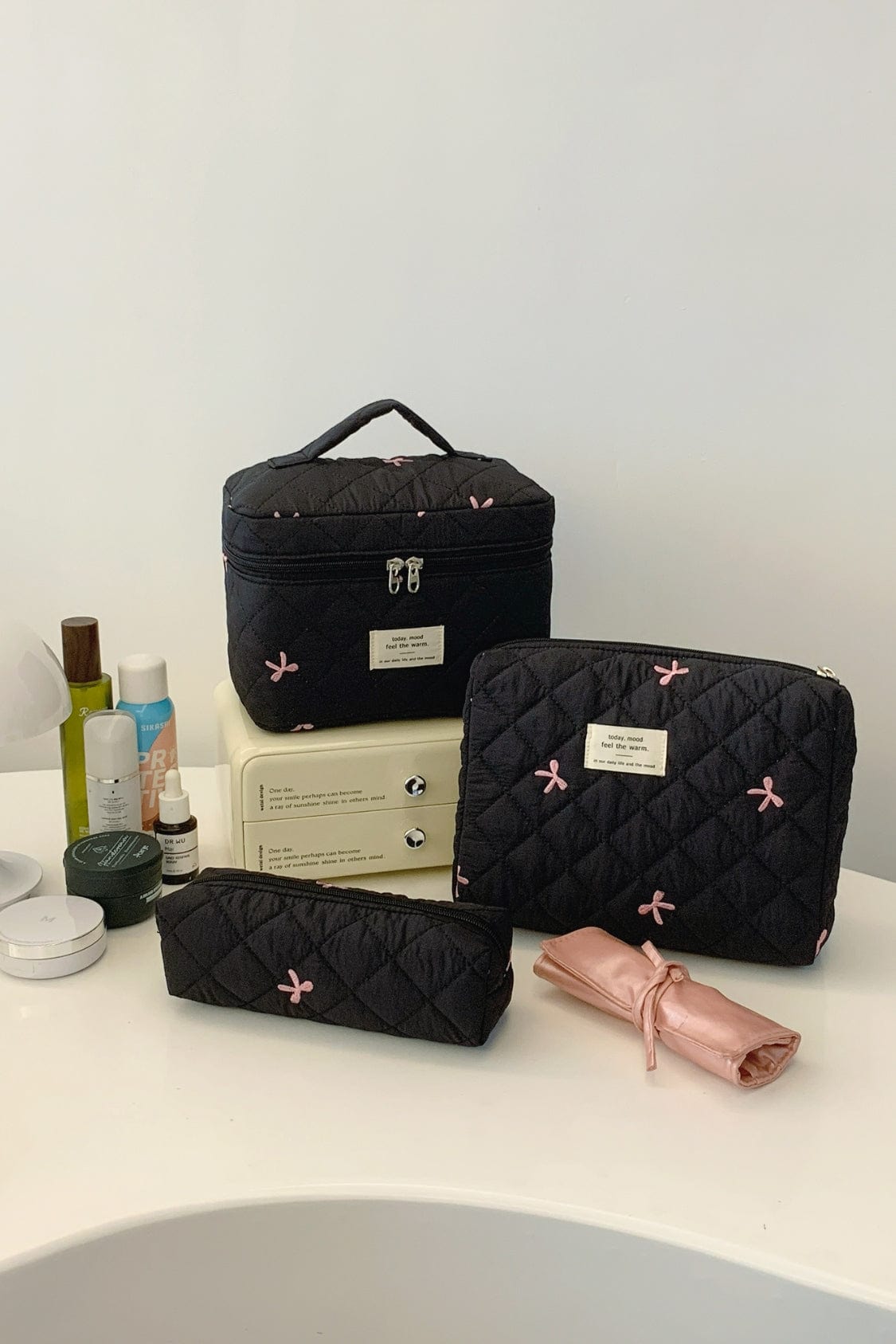 3 Piece Bow Quilted Cloth Storage Bag Set - Trendsi