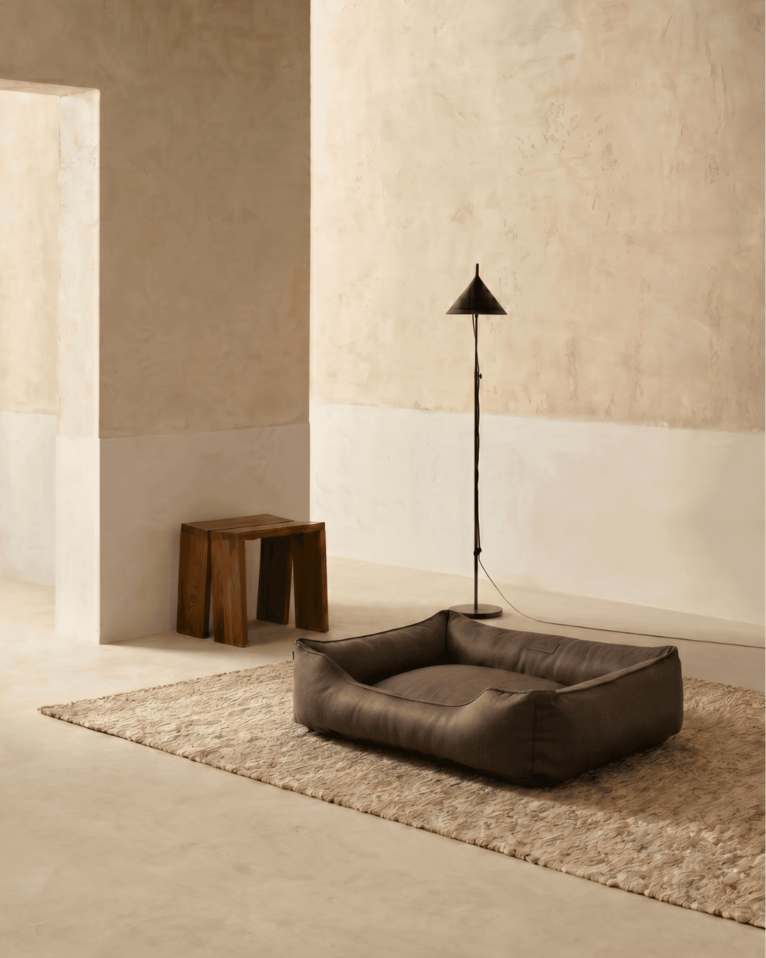 Chester & Lee | Cotton Sleeper Dog Bed Brown