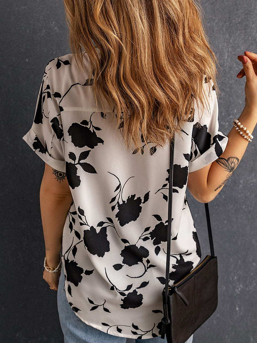 Full Size Printed Notched Short Sleeve Blouse - Trendsi - Flyclothing LLC
