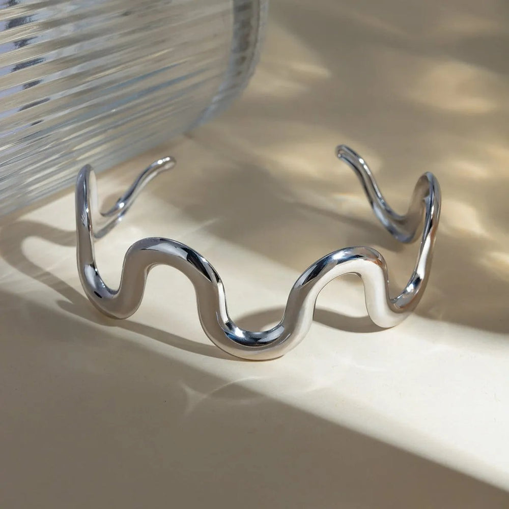 Stainless Steel Wave Shape Bracelet - Trendsi