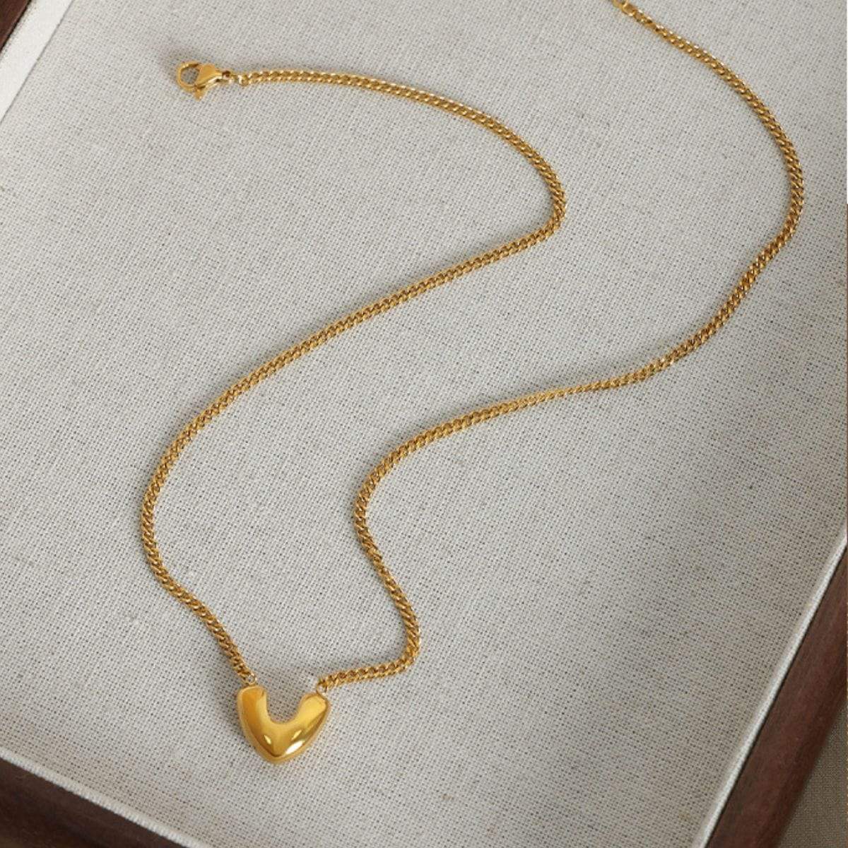 Gold-Plated Heart Pendant Necklace - Trendsi - Flyclothing LLC