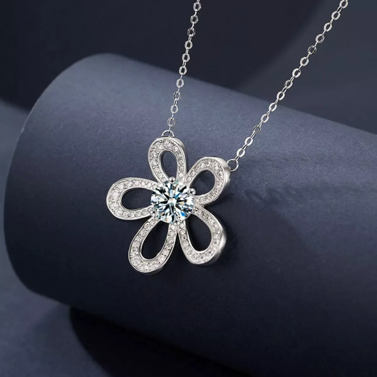 1 Carat Moissanite 925 Sterling Silver Flower Pendant Necklace - Trendsi - Flyclothing LLC