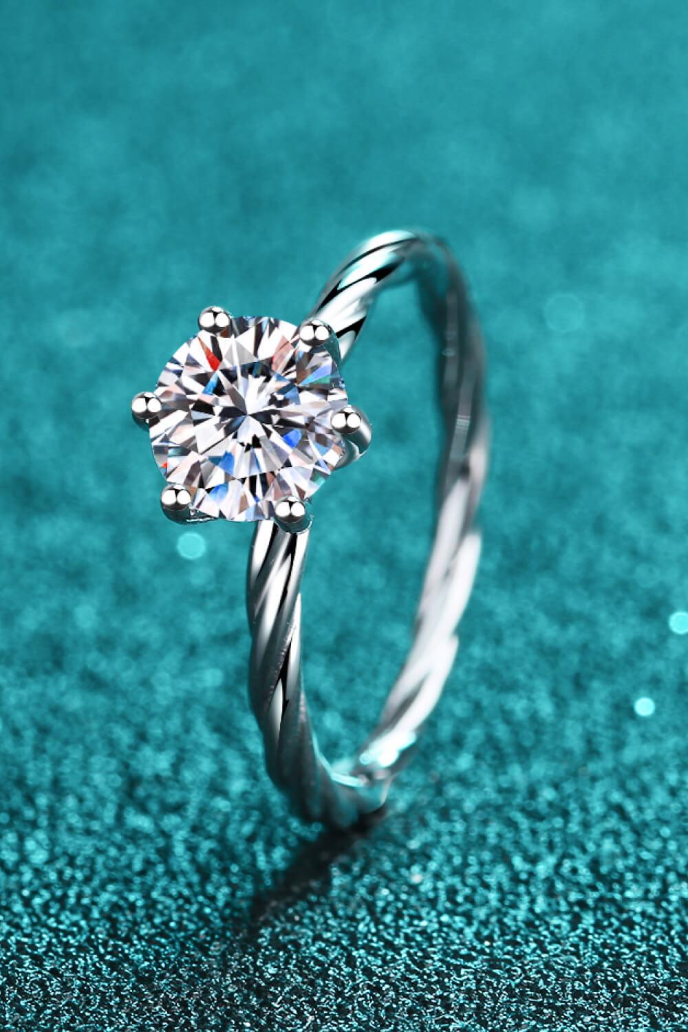 1 Carat Moissanite 6-Prong Twisted Ring - Trendsi