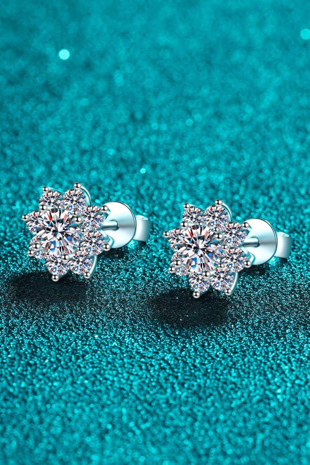 1 Carat Moissanite 925 Sterling Silver Flower Earrings - Trendsi - Flyclothing LLC