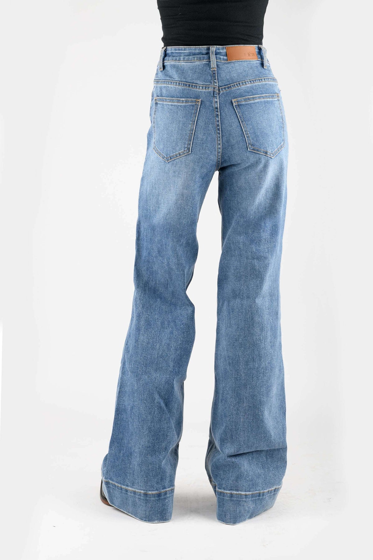 Tin Haul Womens Angled Side Seam Plain Back Pocket Button Jeans - Tin Haul - Flyclothing LLC