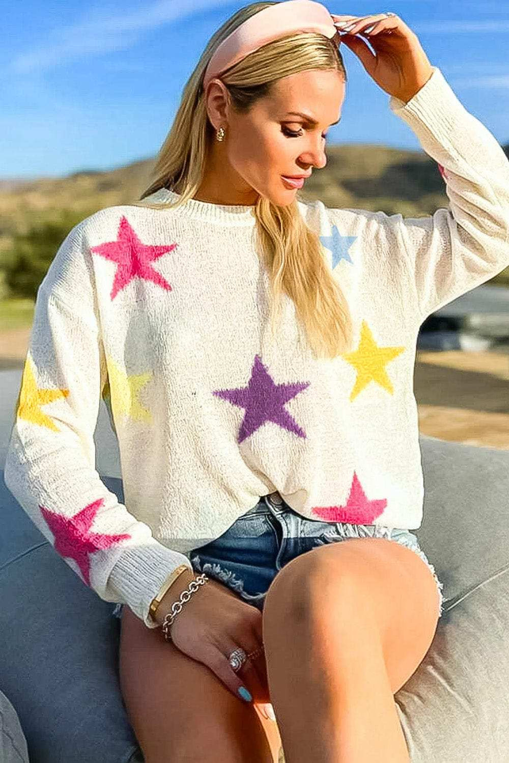 Contrast Star Round Neck Sweater - Trendsi - Flyclothing LLC