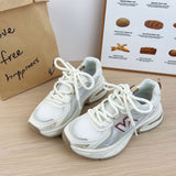 Contrast Letter Lace Up Athletic Shoes - Trendsi