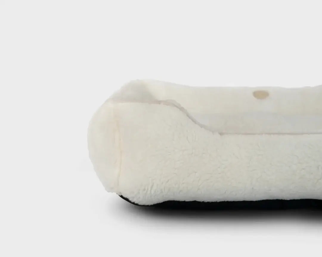Chester & Lee | Furry Sleeper Dog Bed Beige - Chester & Lee - Flyclothing LLC