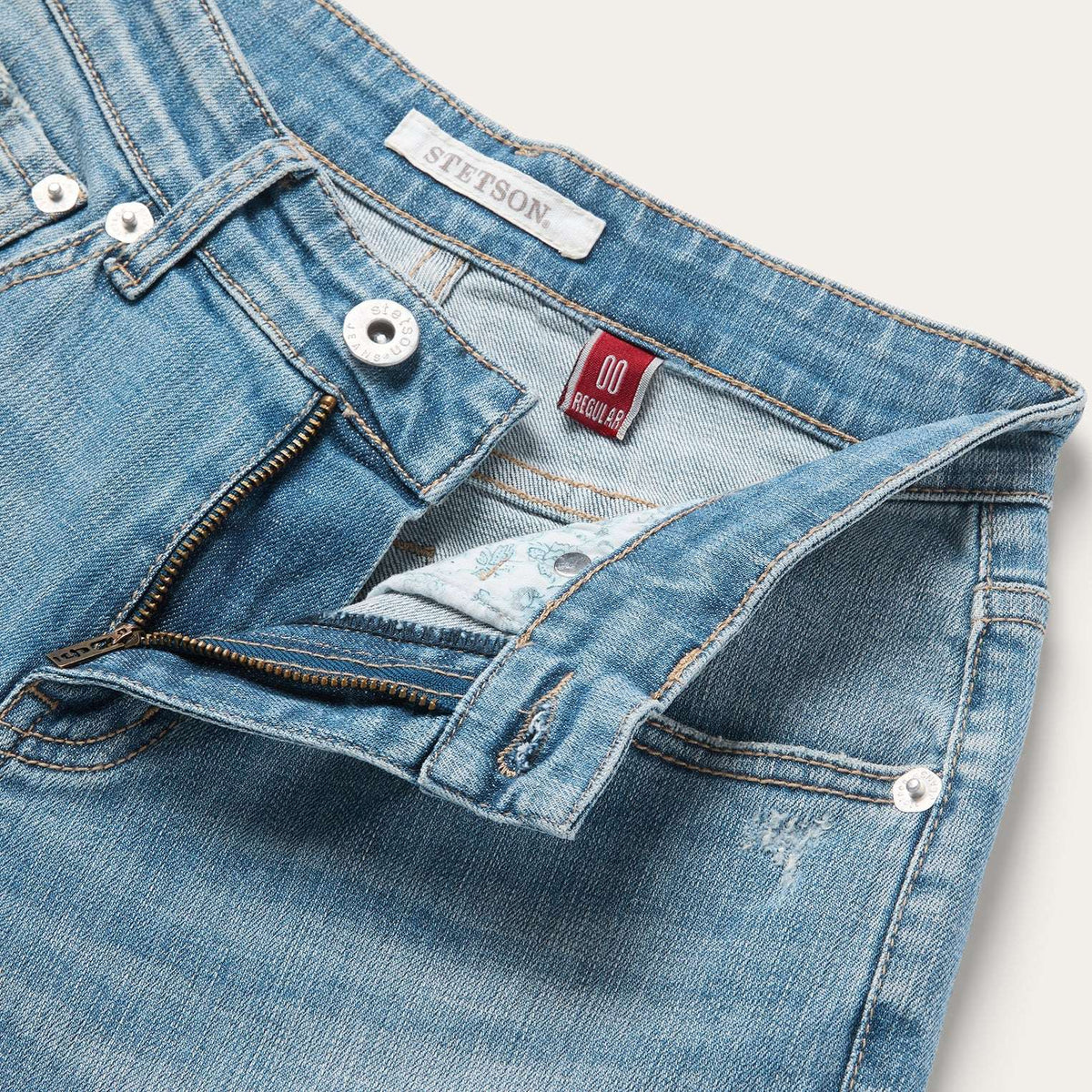 Stetson 675 Mid-Rise Wide Leg Jeans - Light Wash