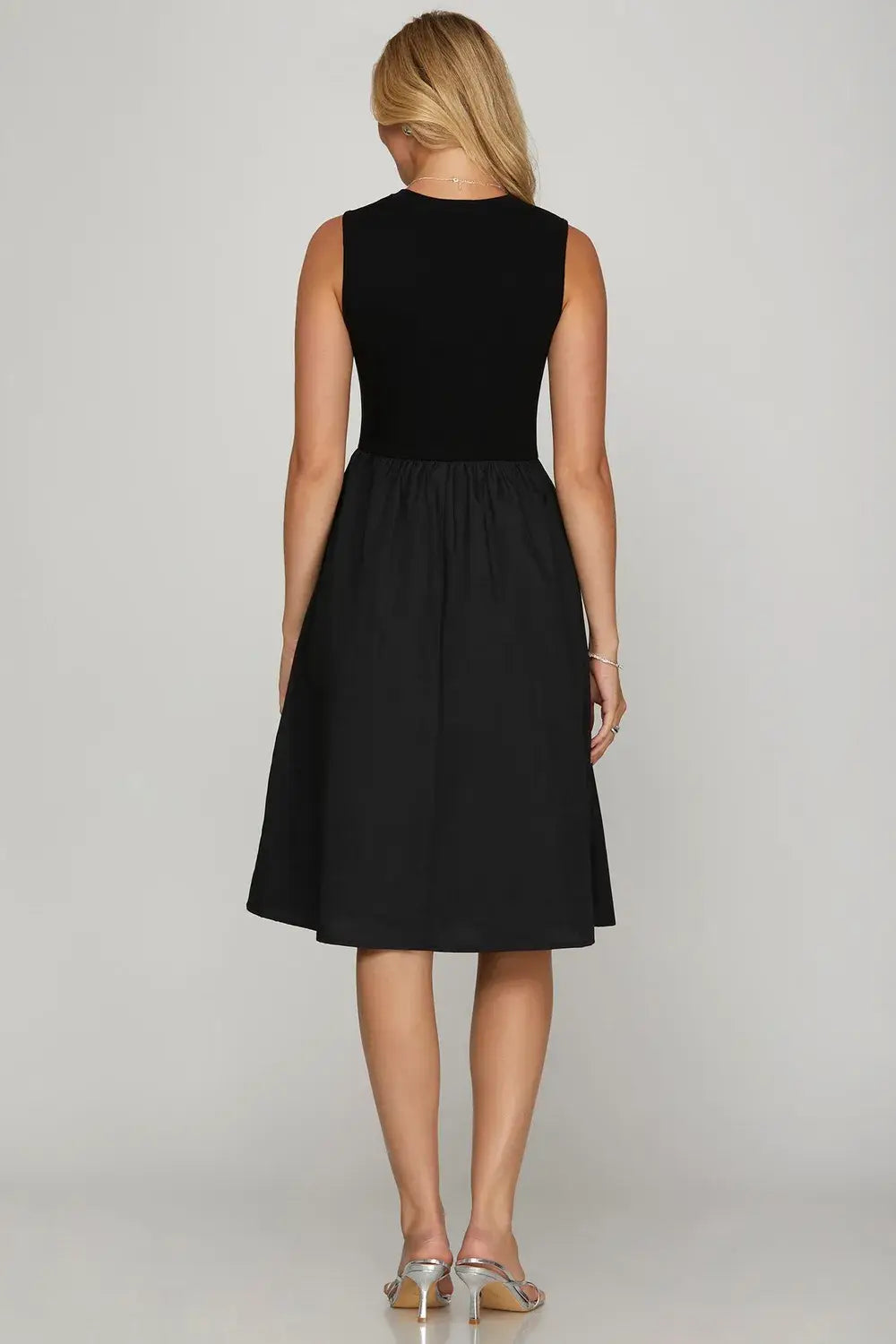 She + Sky Full Size Sleeveless Poplin Woven Midi Dress with Pockets Plus Size - Trendsi - Flyclothing LLC
