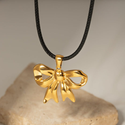 18K Gold-Plated Bow Pendant Necklace - Trendsi
