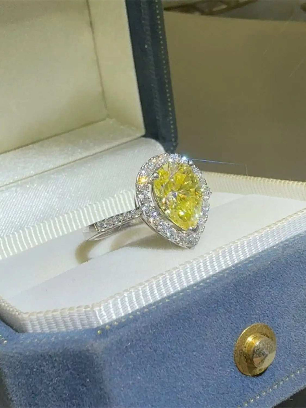 2 Carat Moissanite 925 Sterling Silver Teardrop Shape Ring - Trendsi - Flyclothing LLC