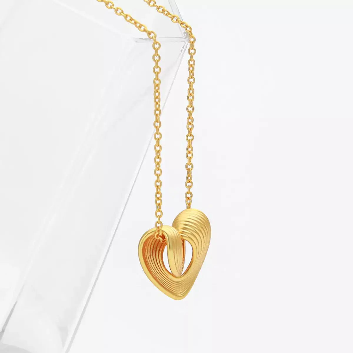 18K Gold-Plated Heart Pendant Necklace - Trendsi - Flyclothing LLC