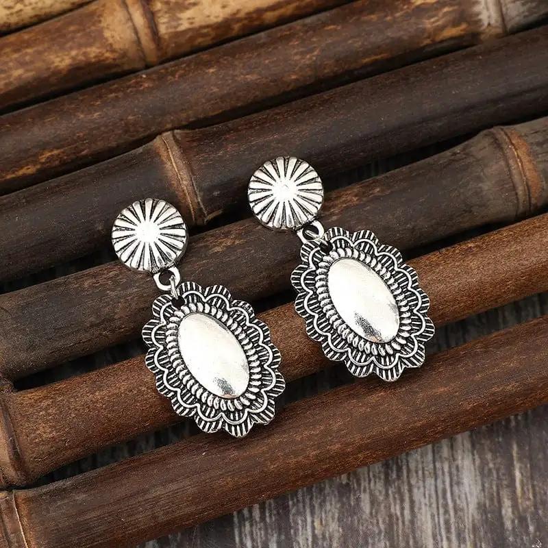 Alloy Flower Dangle Earrings - Trendsi