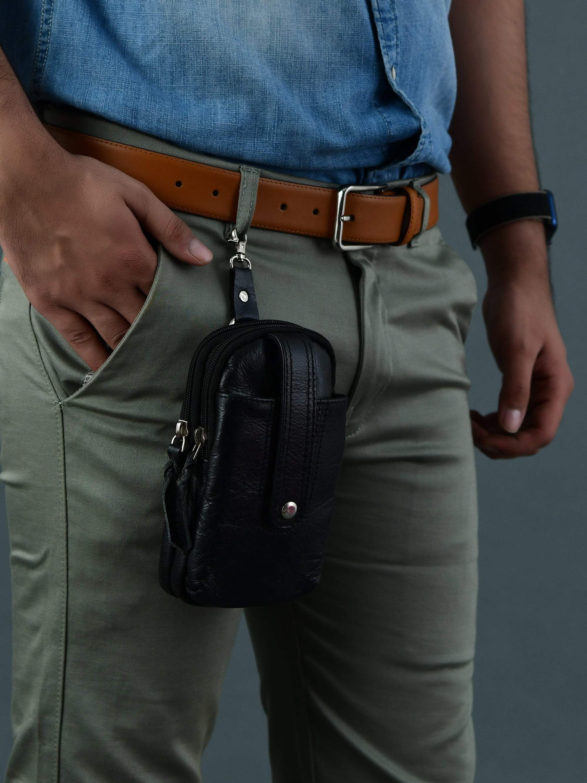 Jet-Set Organizer: Leather Phone Pouch - Classy Leather Bags - Flyclothing LLC