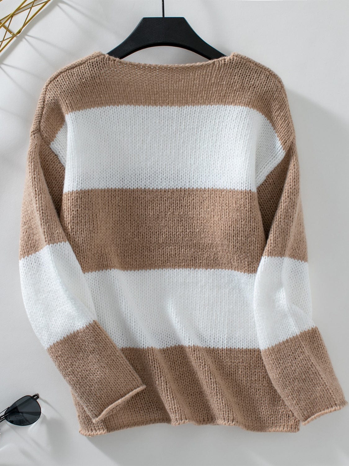 Color Block V-Neck Long Sleeve Sweater - Trendsi