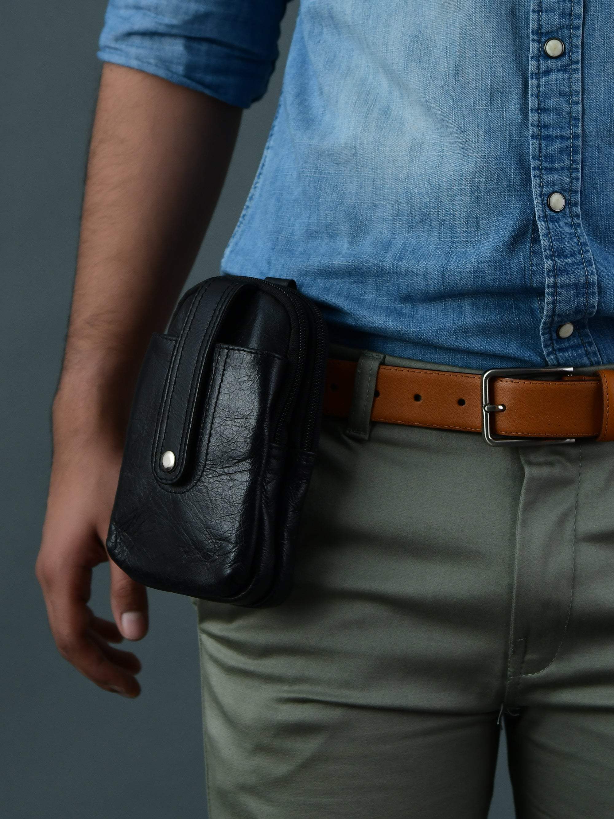 Jet-Set Organizer: Leather Phone Pouch - Classy Leather Bags - Flyclothing LLC