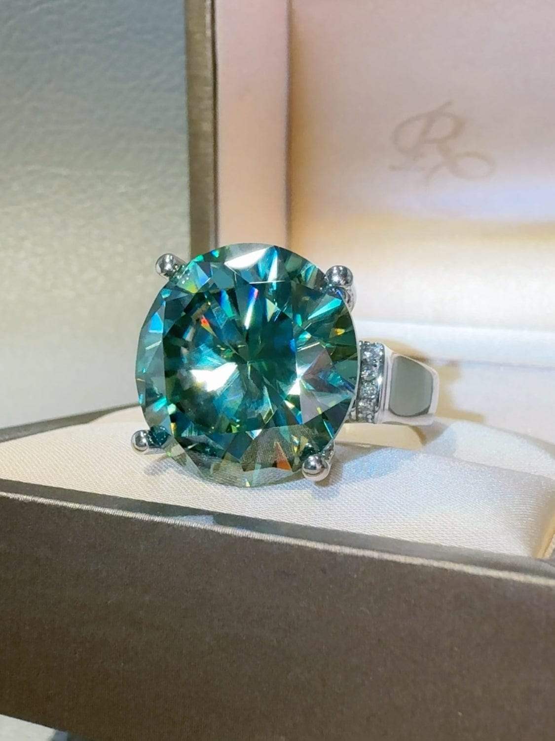 20 Carat Moissanite 925 Sterling Silver Ring - Trendsi - Flyclothing LLC