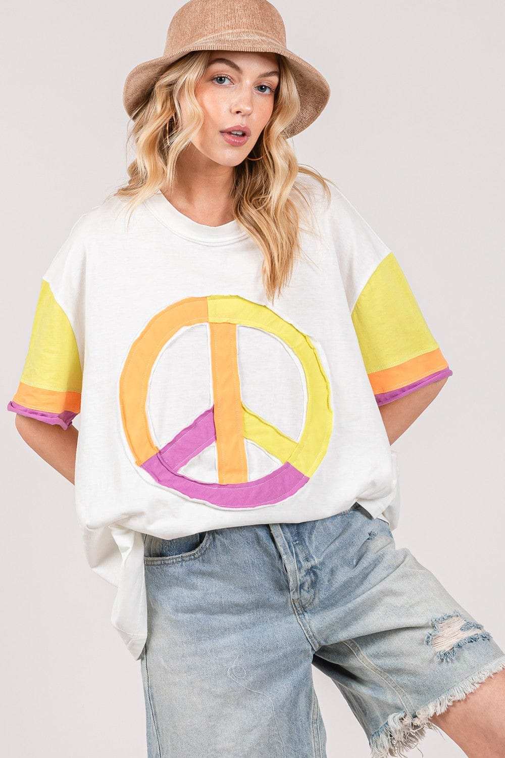 SAGE + FIG Color Block Peace Applique T-Shirt - Trendsi - Flyclothing LLC