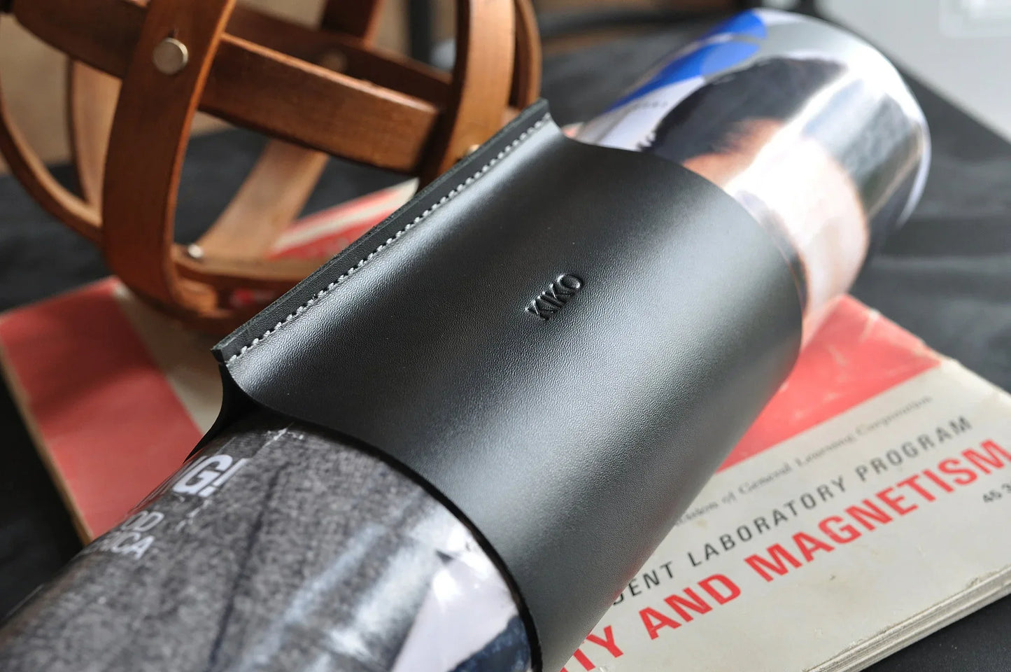 Newspaper/Magazine Holder - Kiko Leather - Flyclothing LLC