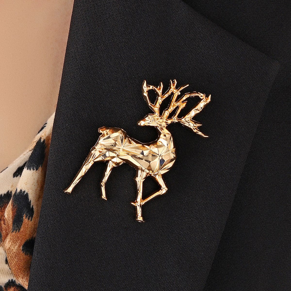 Alloy Reindeer Brooch - Trendsi
