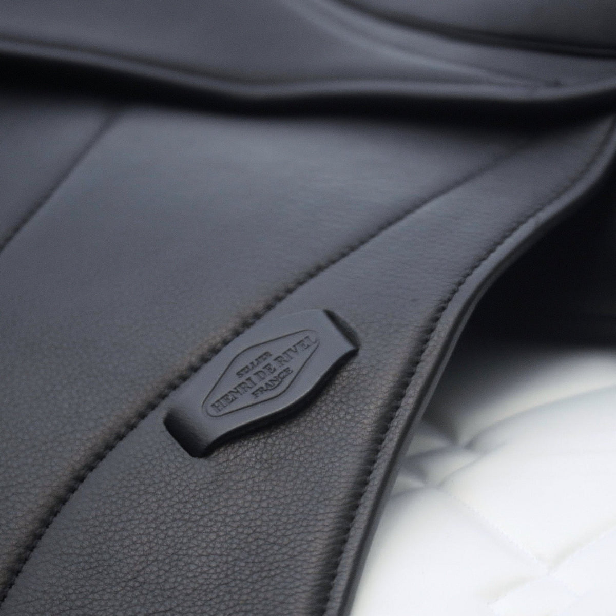 Henri De Rivel Parisian Monoflap IGP Dressage Saddle - Breeches.com - Flyclothing LLC