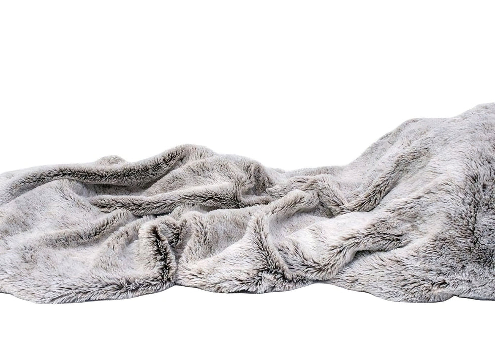 Gray Faux Fur Ombre Plush Throw - Homeroots - Flyclothing LLC