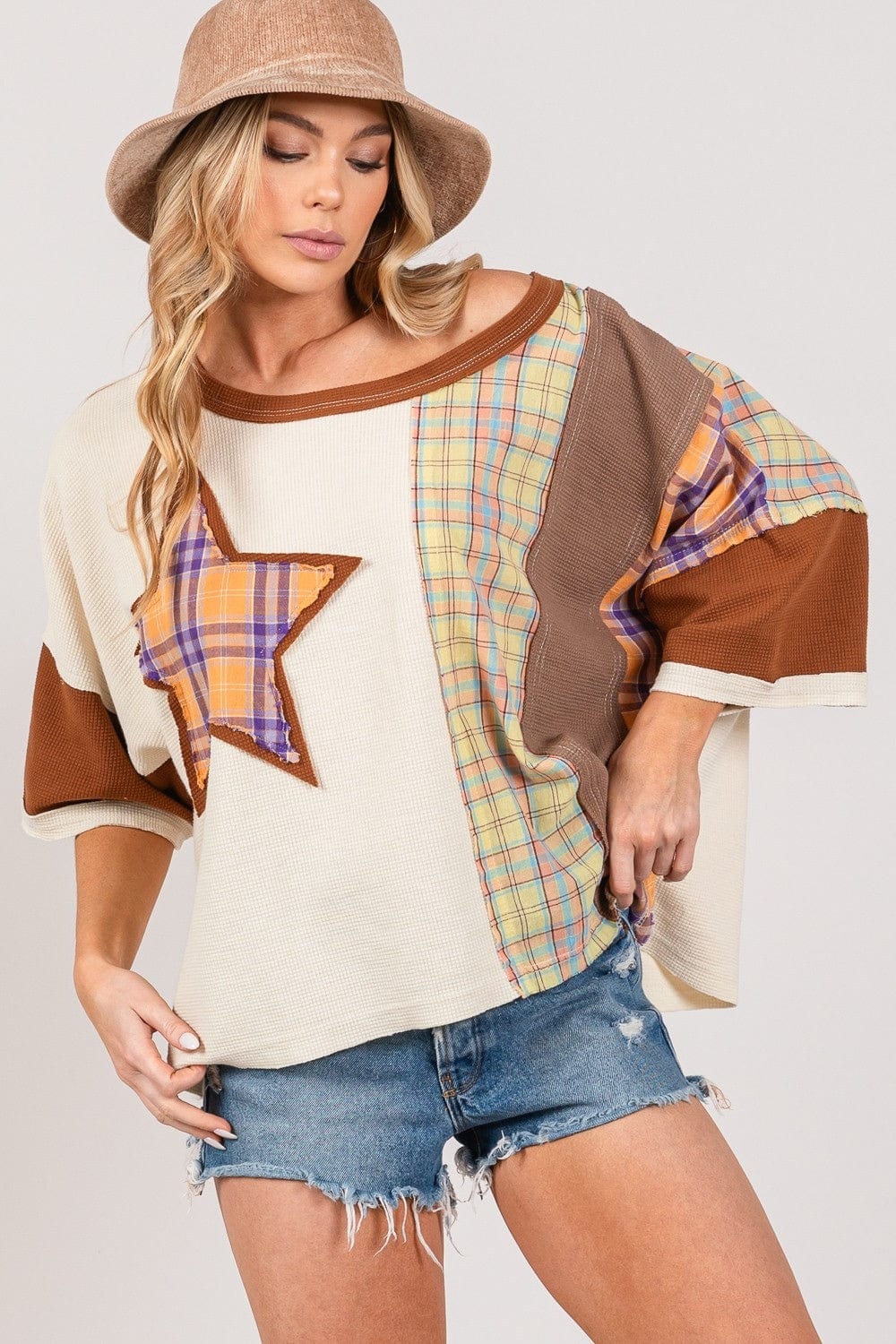 SAGE + FIG Round Neck Plaid Star Patch T-Shirt - Trendsi