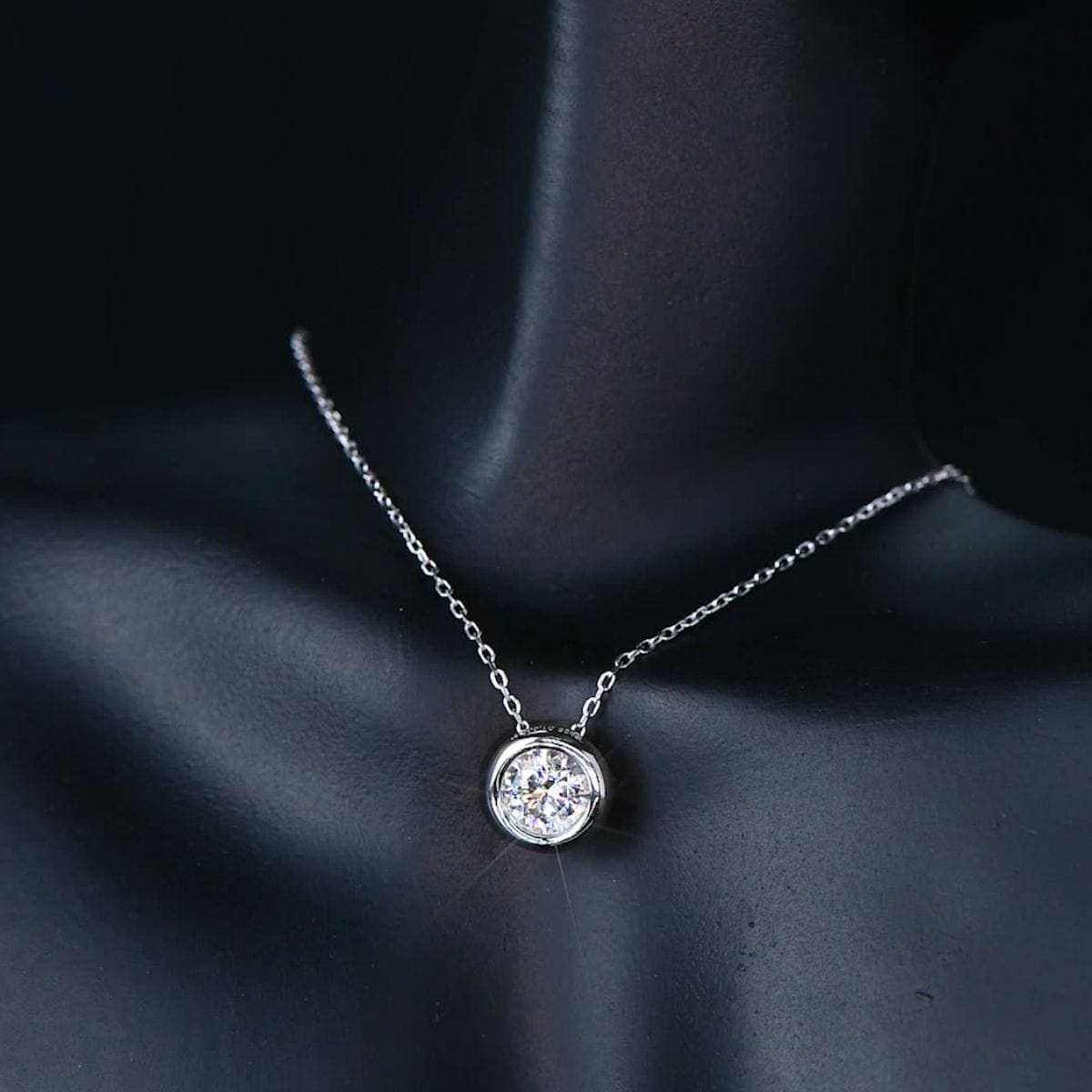 1 Carat Moissanite 925 Sterling Silver Necklace - Trendsi - Flyclothing LLC