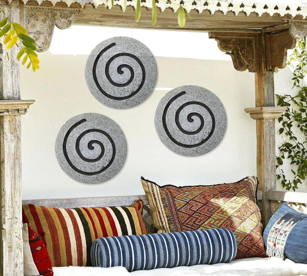 19" X 19" X 2" Gray Round Modern Spiral Wall Art - Homeroots