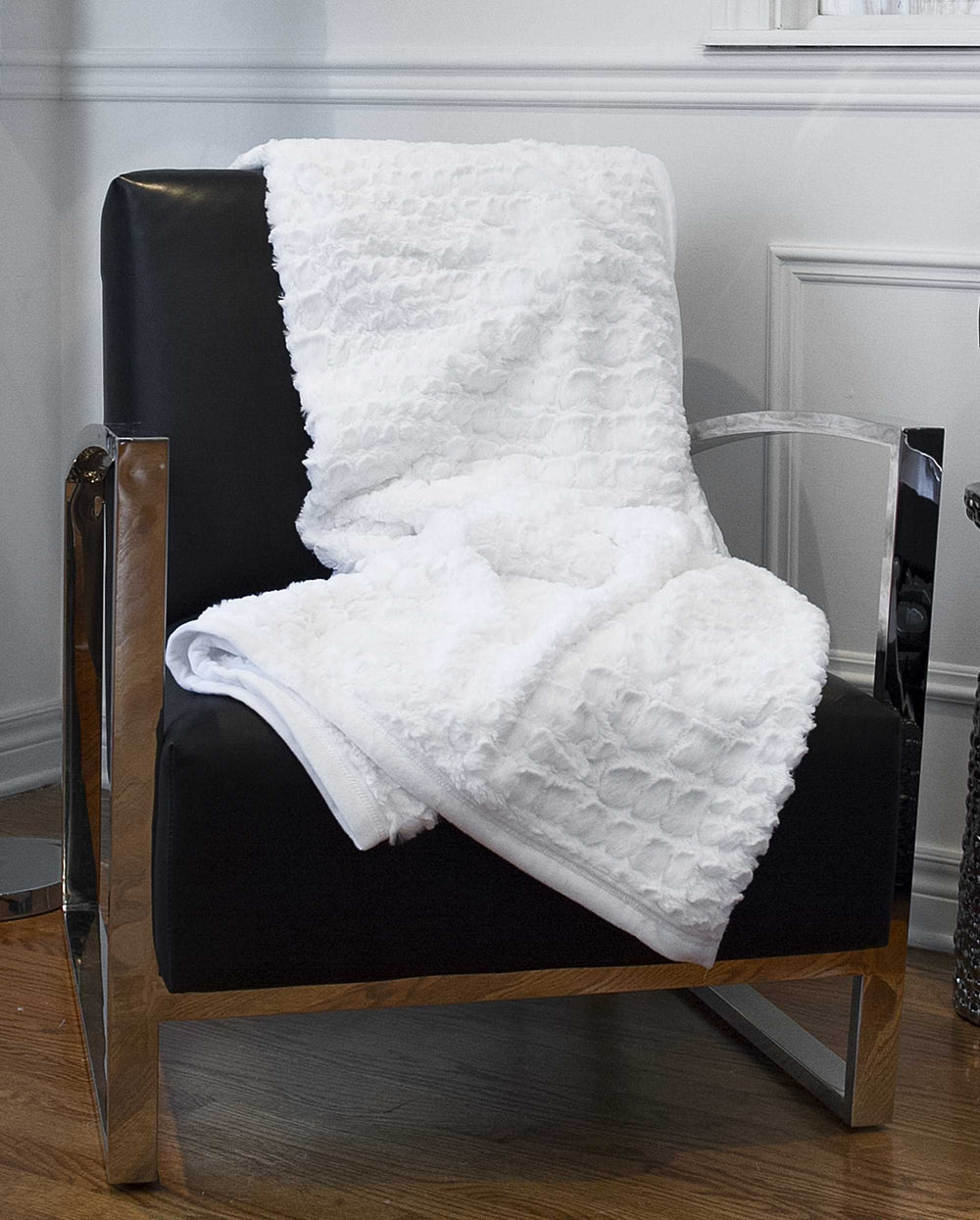 50" X 70" Ivory Faux Fur Plush Throw Blanket with Embroidery - Homeroots - Flyclothing LLC