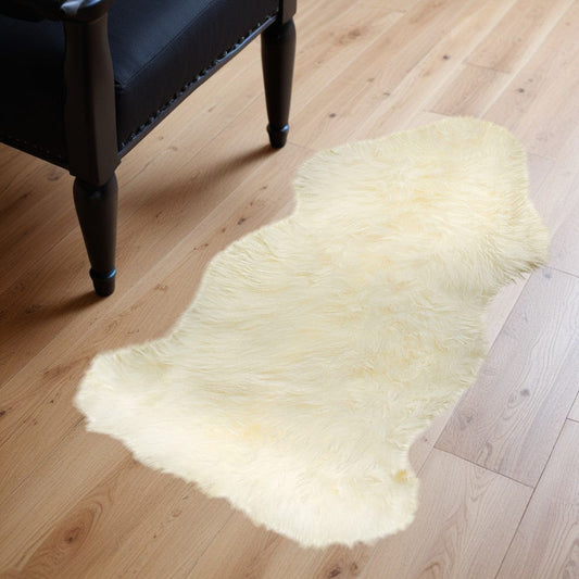 2' X 3' White Natural New Zealand Sheepskin Wool Area Rug - Homeroots