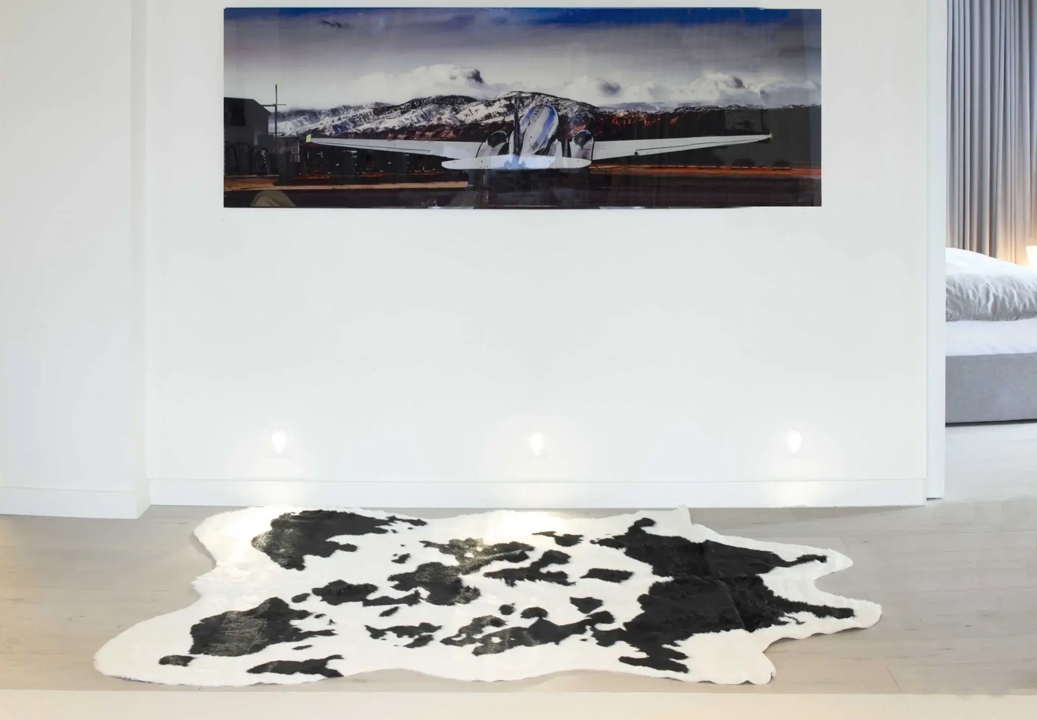 5' X 8' Black and White Hand Knotted Area Rug - Homeroots - Flyclothing LLC