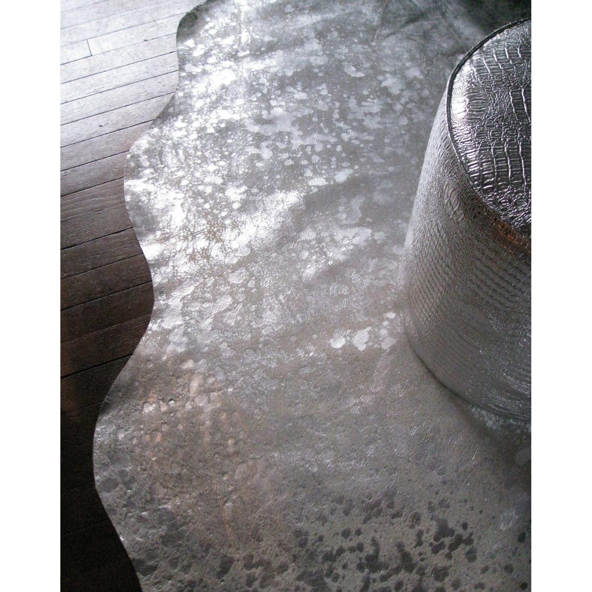 72" X 84" Gray And Silver Cowhide - Area Rug - Homeroots - Flyclothing LLC