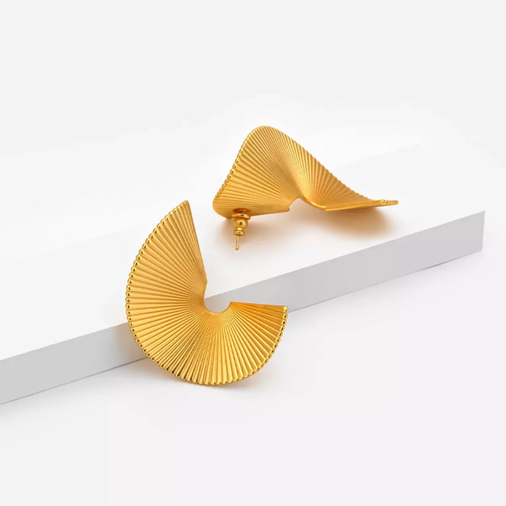 18K Gold-Plated Copper Fan-Shaped Earrings - Trendsi - Flyclothing LLC